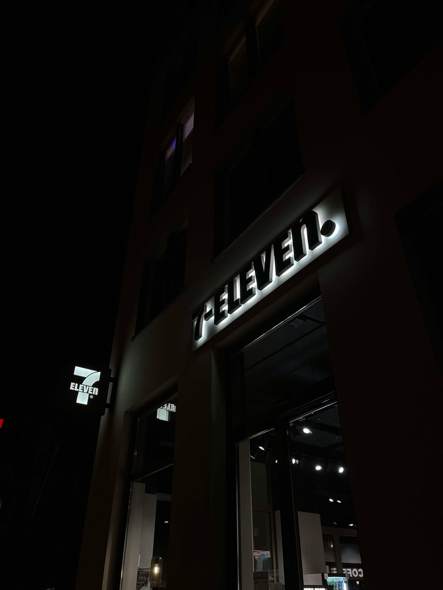 7-Eleven i Köpenhamn på natten