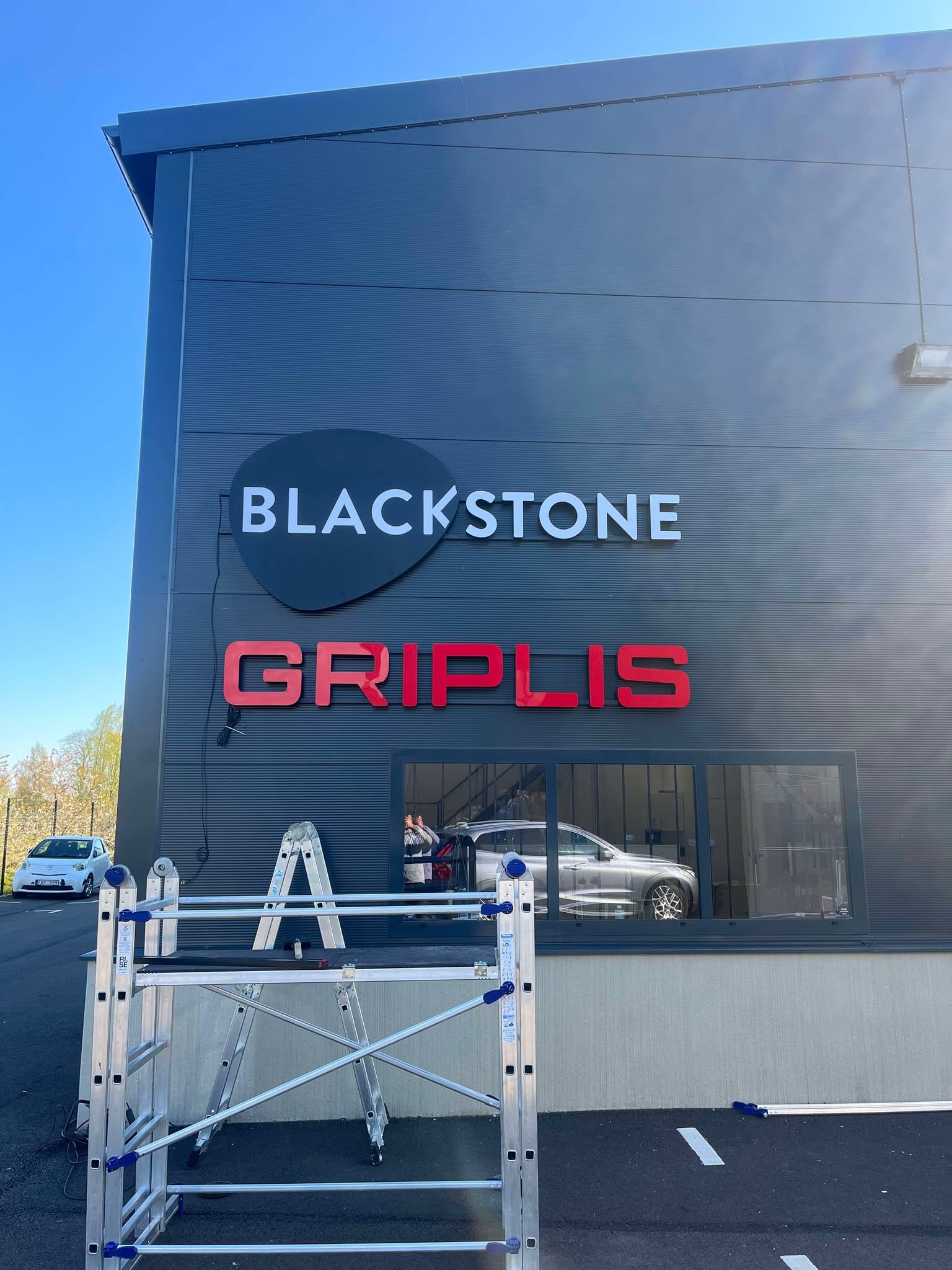Fasadskyltar · 3D LED-skylt för Blackstone + Griplis i Stockholm – foto 10 av 31