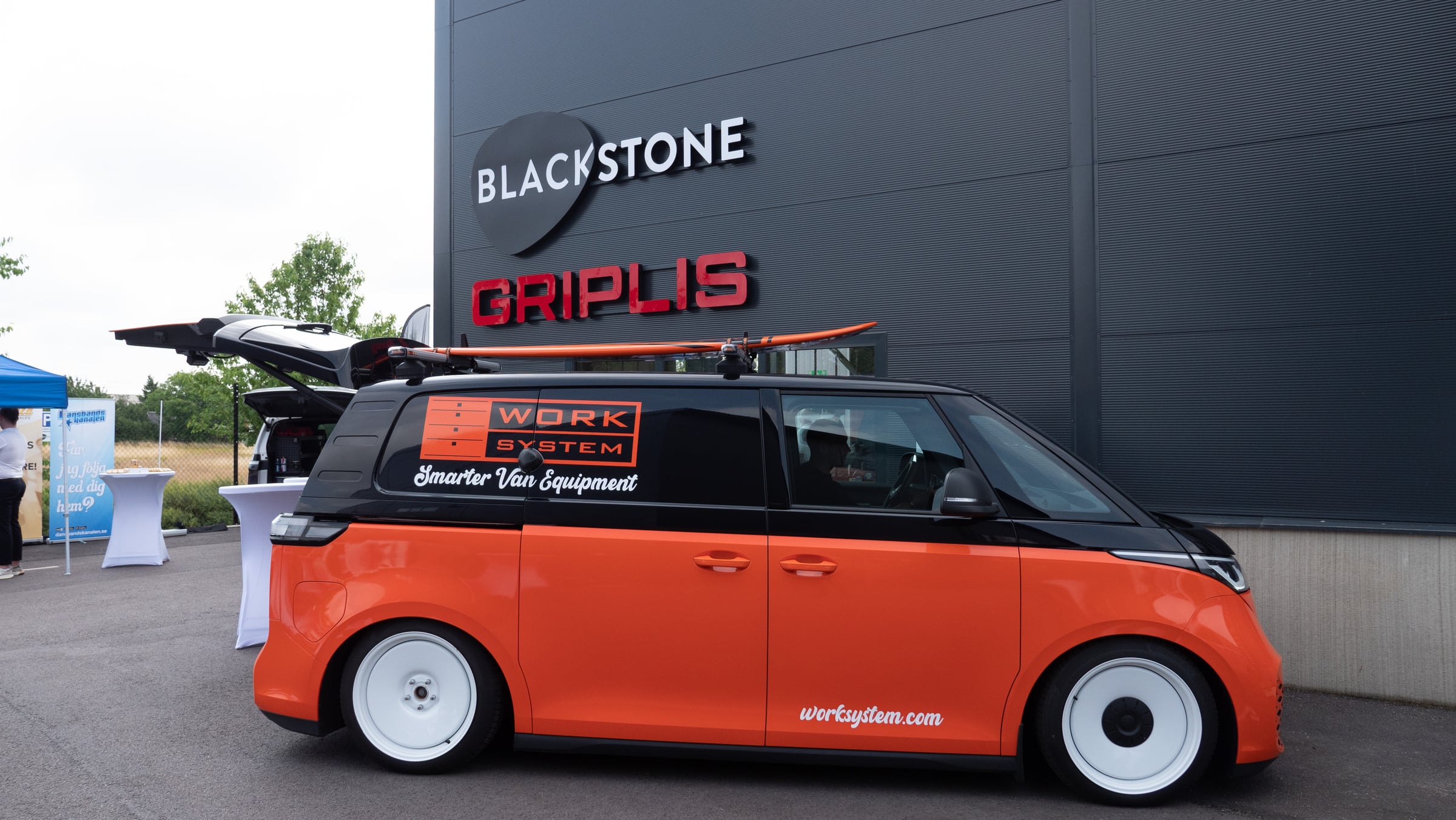 Fasadskyltar · 3D LED-skylt för Blackstone + Griplis i Stockholm – foto 23 av 31