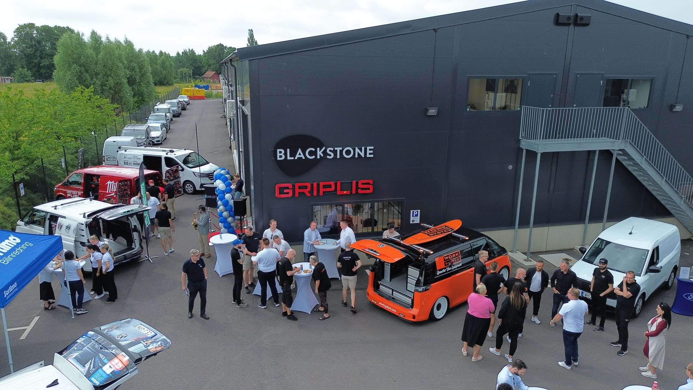 Fasadskyltar · 3D LED-skylt för Blackstone + Griplis i Stockholm – foto 26 av 31