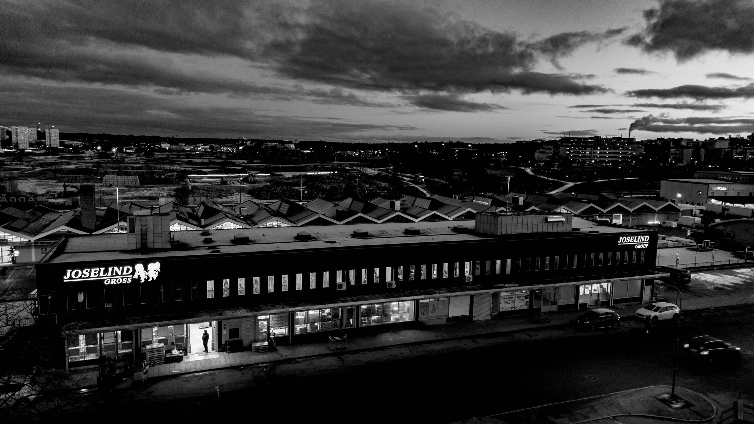 Belyst fasadskylt · Skyltprogram för Joselind Gross i Stockholm – foto 3 av 16