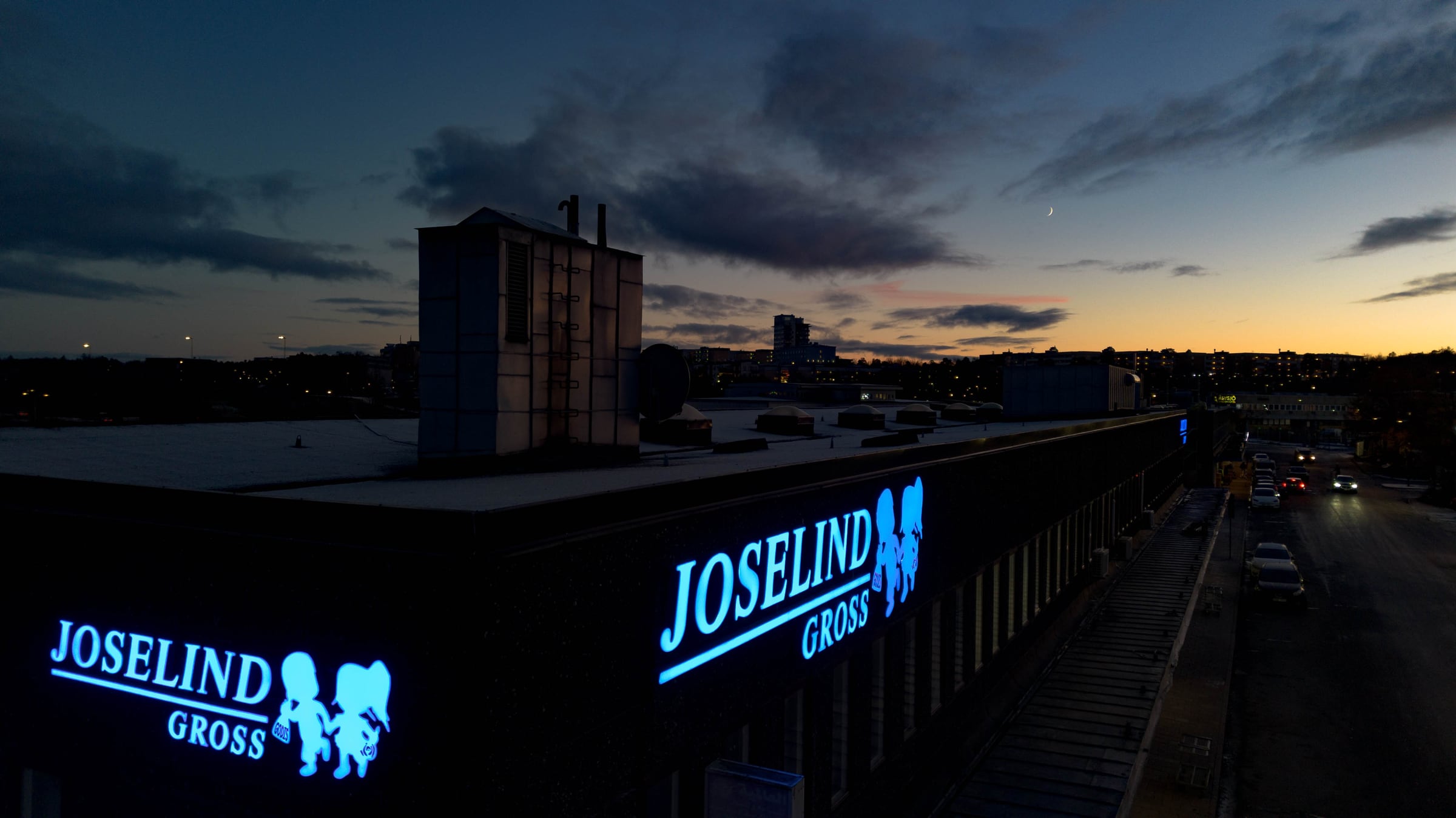 Belyst fasadskylt · Skyltprogram för Joselind Gross i Stockholm – foto 7 av 16