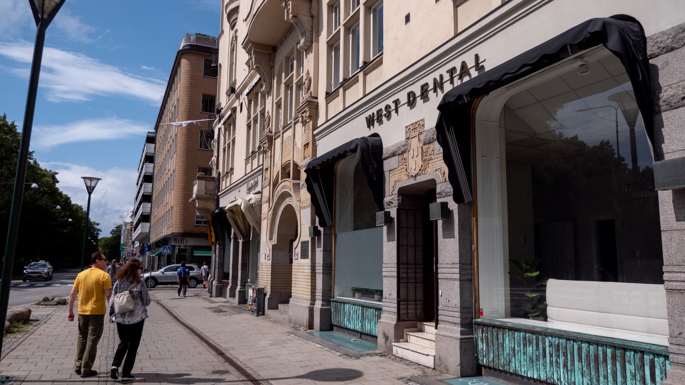Fasadskylt · 3D-bokstäver för West Dental i Malmö – foto 3 av 21