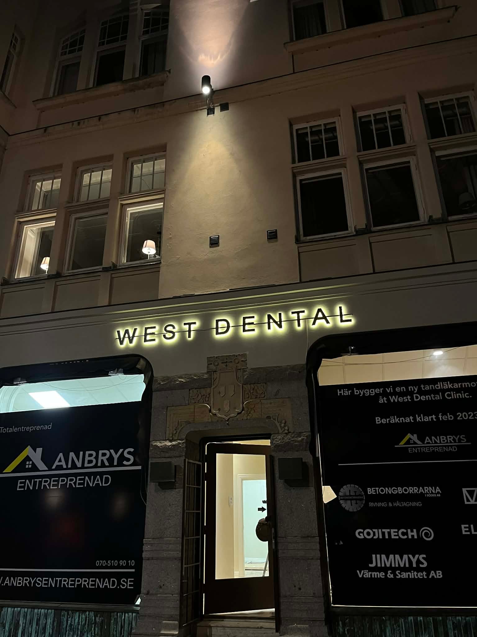 Fasadskylt · 3D-bokstäver för West Dental i Malmö – foto 6 av 21