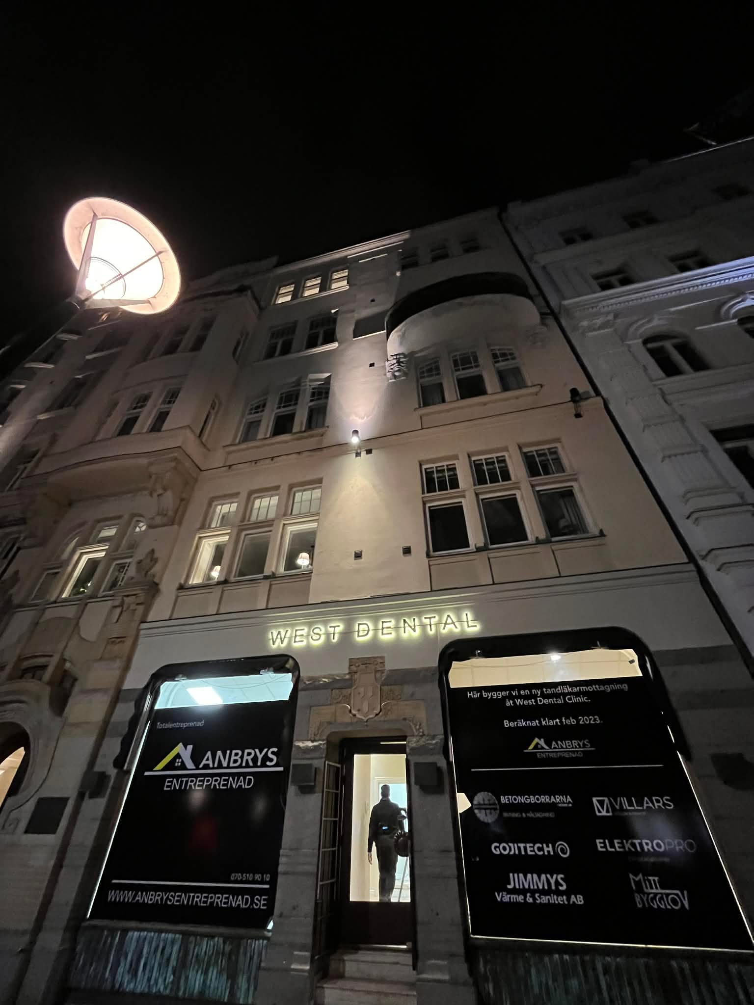 Fasadskylt · 3D-bokstäver för West Dental i Malmö – foto 14 av 21